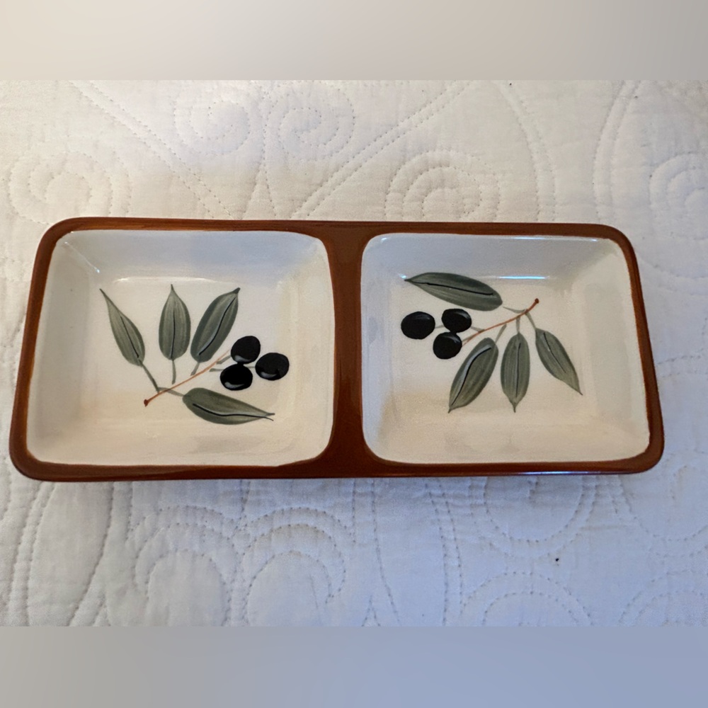 Ceramic olive dish… No cracks or chips! Really cute addition charcuterie table!